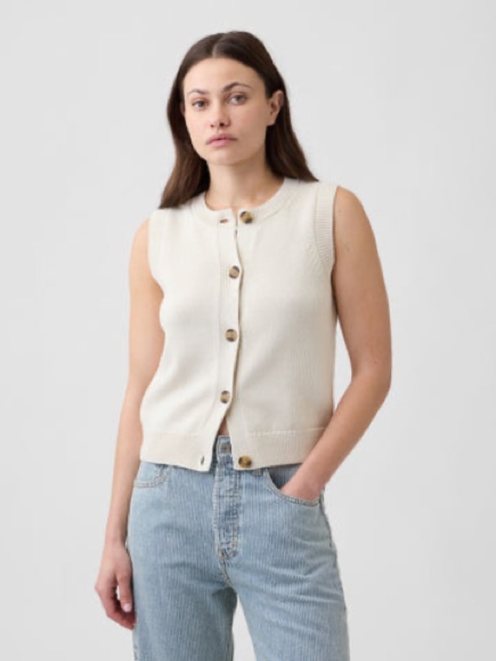 GAP Sleeveless Button-Front Knit Vest - Cream